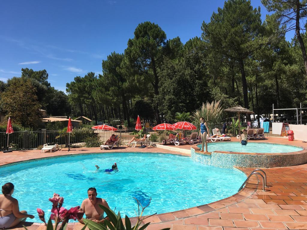 Camping La Simioune En Provence Bollène Εξωτερικό φωτογραφία